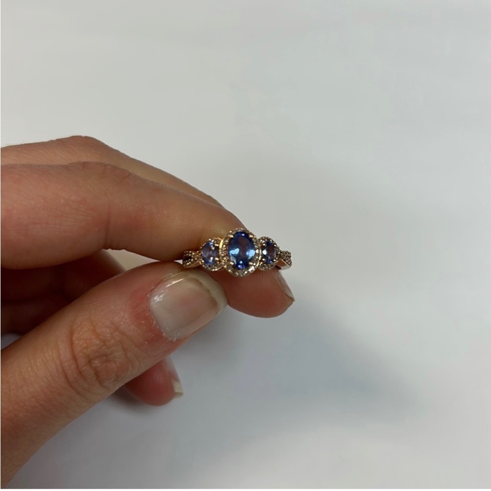 3 Stone Tanzanite & Diamond Ring set in Rose Gold - Size 7 - Picture 3 of 7
